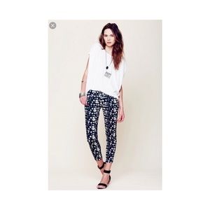 Free people printed skinny crop jeans